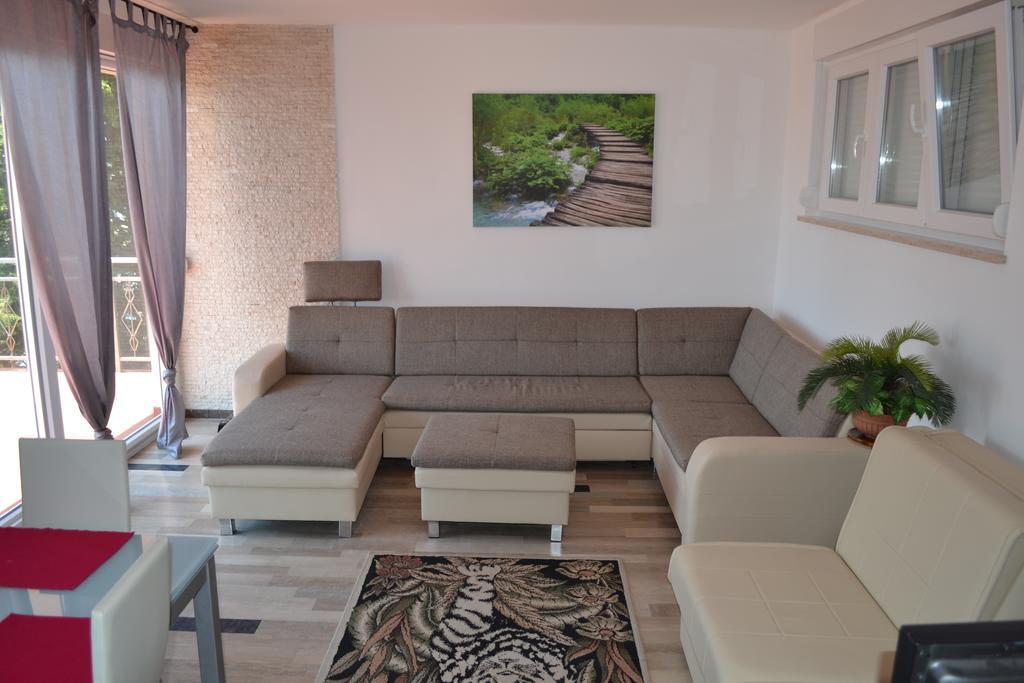 Apartments Lungomare Umag Cameră foto