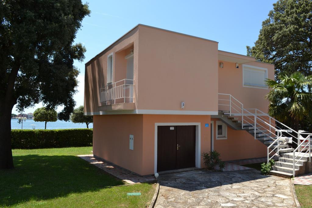 Apartments Lungomare Umag Exterior foto